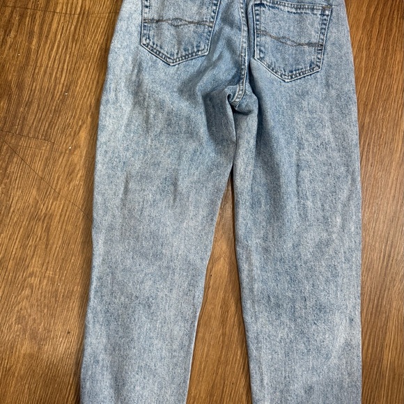Zara Blue Straight Leg Jeans with Vintage-Inspired Look - Picture 2 of 12